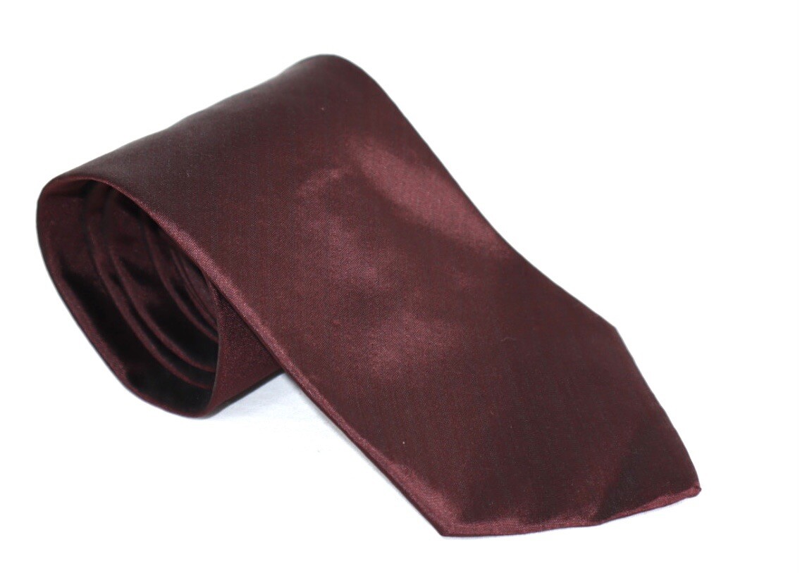 Calvin Klein Mens Necktie Sultan Silk Made In Italy Short (Less Than 57″)
