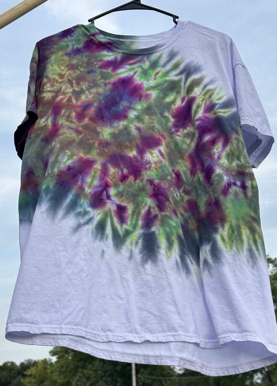 Center diagonal design Unisex Adult XL White Purple Green Yellow Tie-Dye