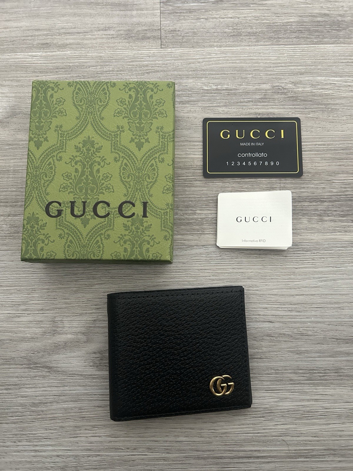 Gucci GG Marmont Bifold Card Case In Genuine Black Leather