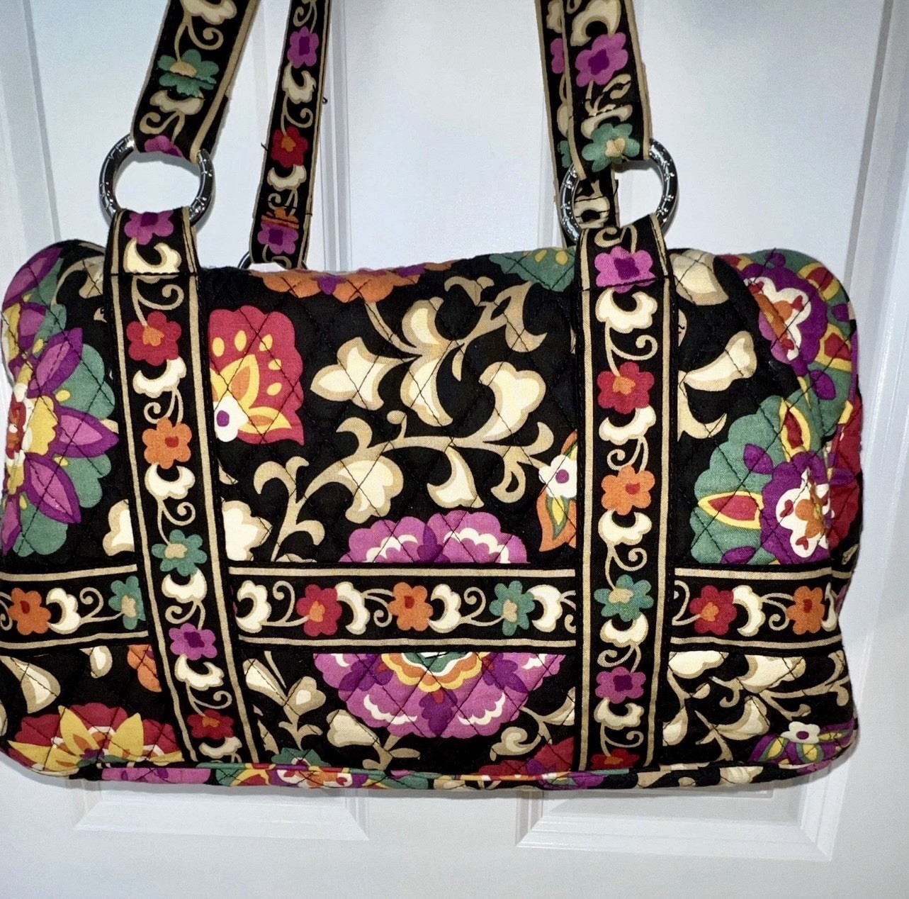 Vera Bradley Large Floral Shoulder Bag Black Multicolor Lined Inner Pockets Zip