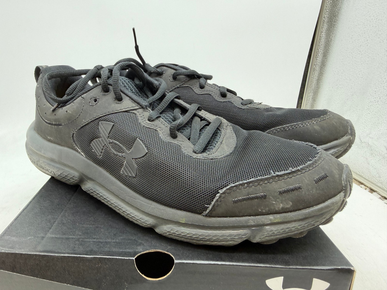 Under Armour Charged Assert 10 Running Sneakers Men’s Black Mesh Low Top – 11.5