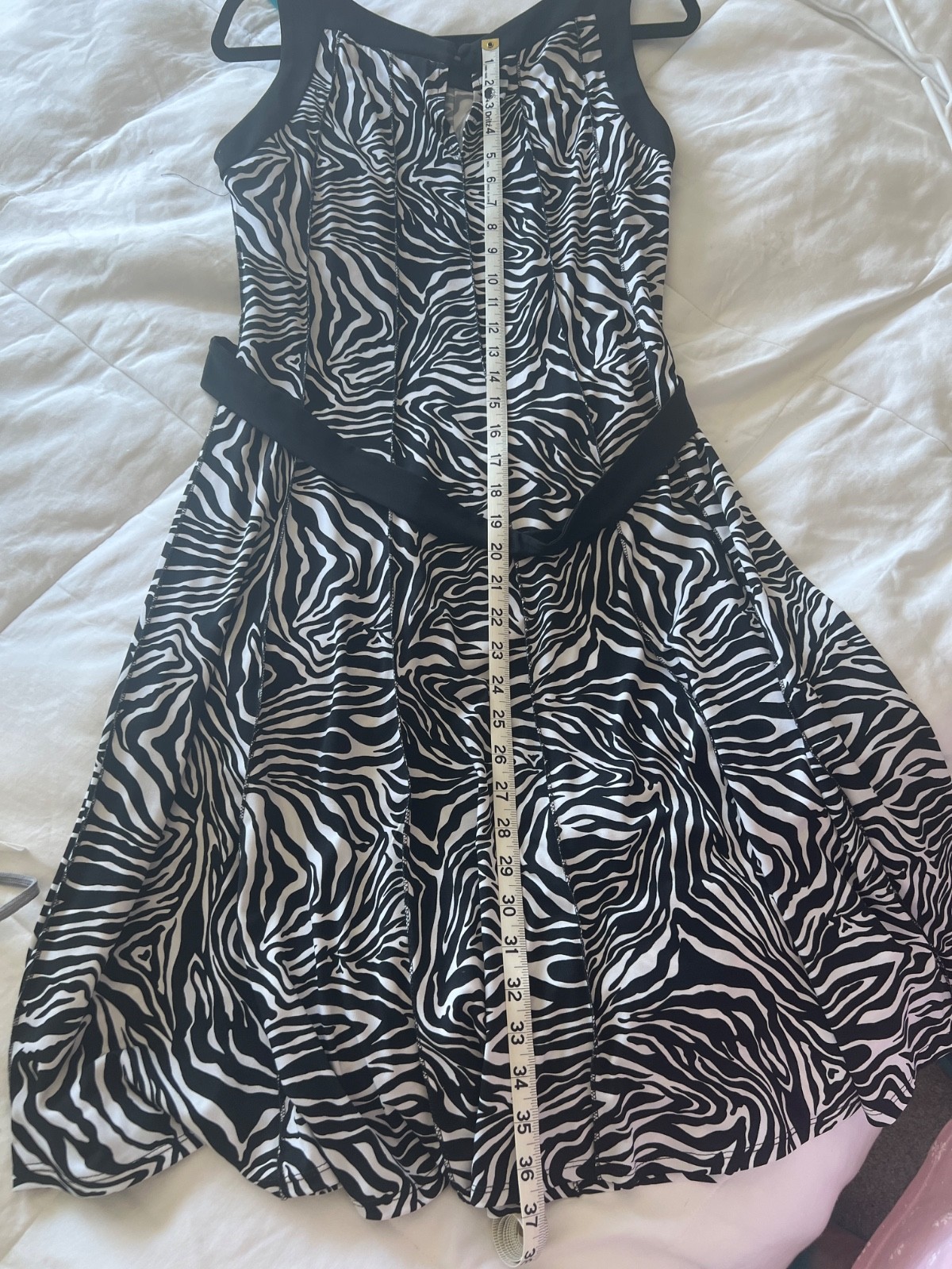 Black & white sleeveless flared dress