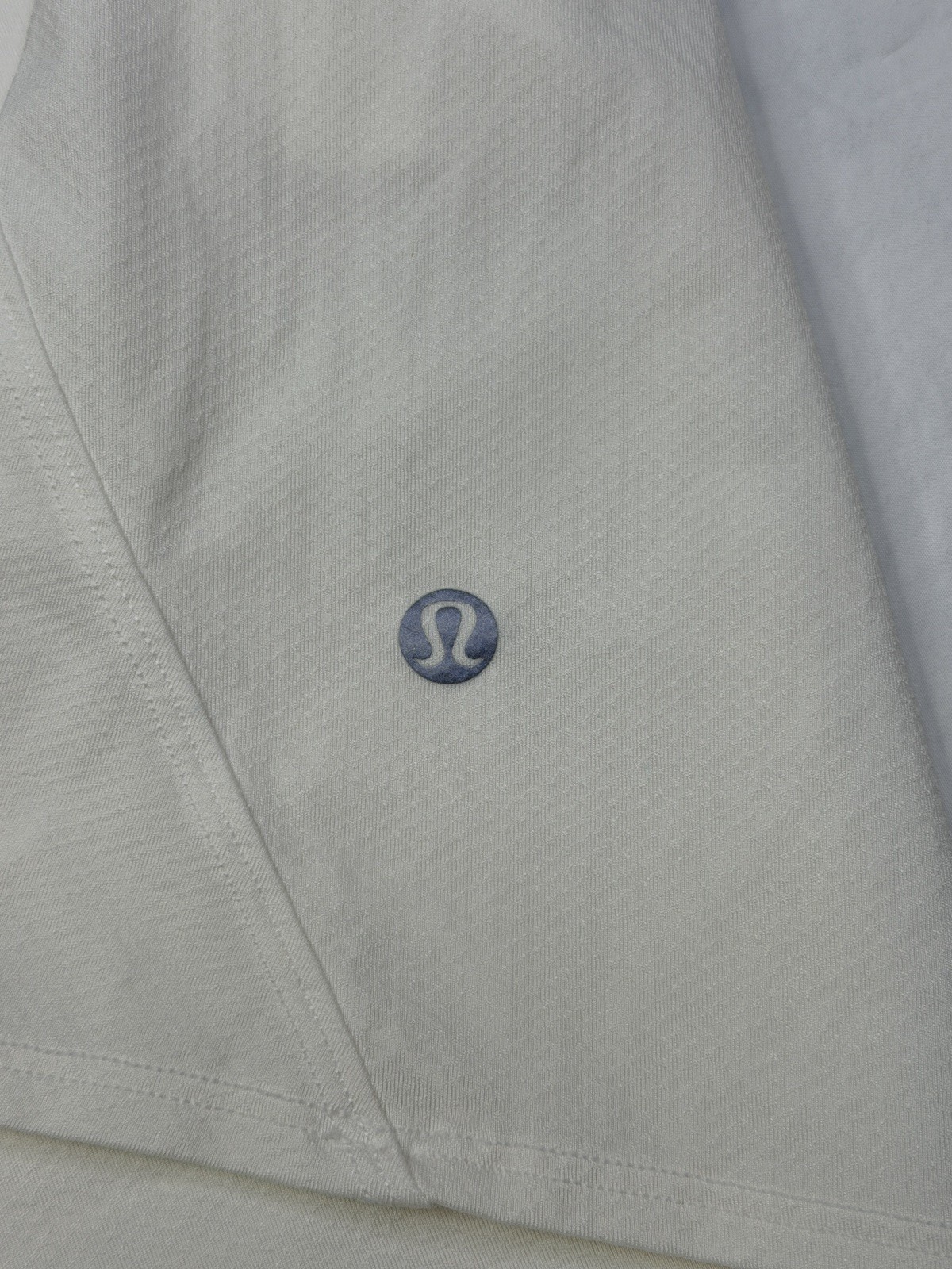 Lululemon Abrasion Resistant High Coverage Long Sleeve Shirt Woman’s Sz.10 White