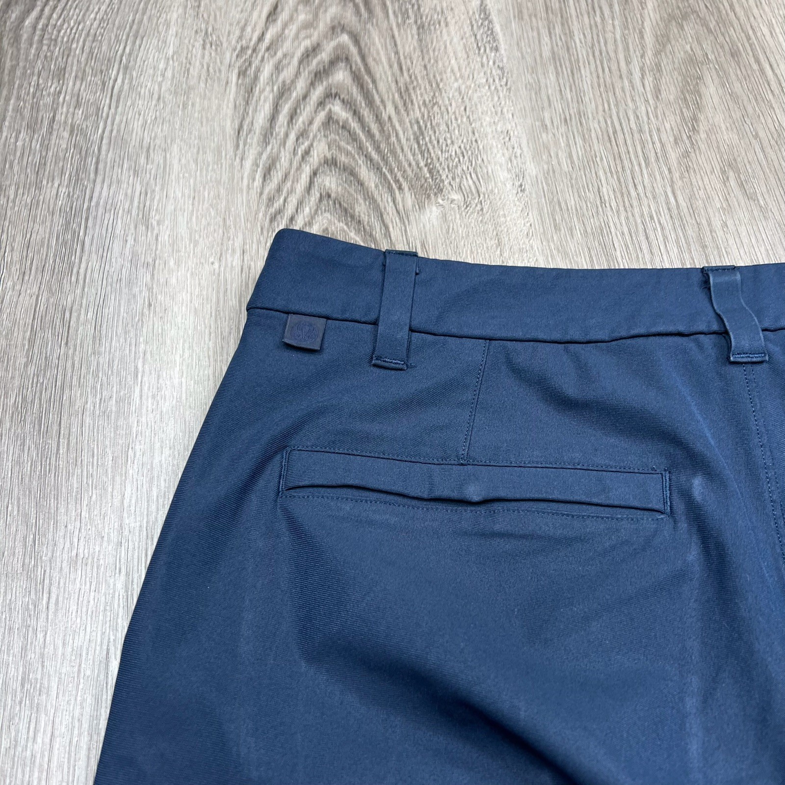 Lululemon Commission Pant Classic 31″ *Warpstreme True Navy Blue Size 32