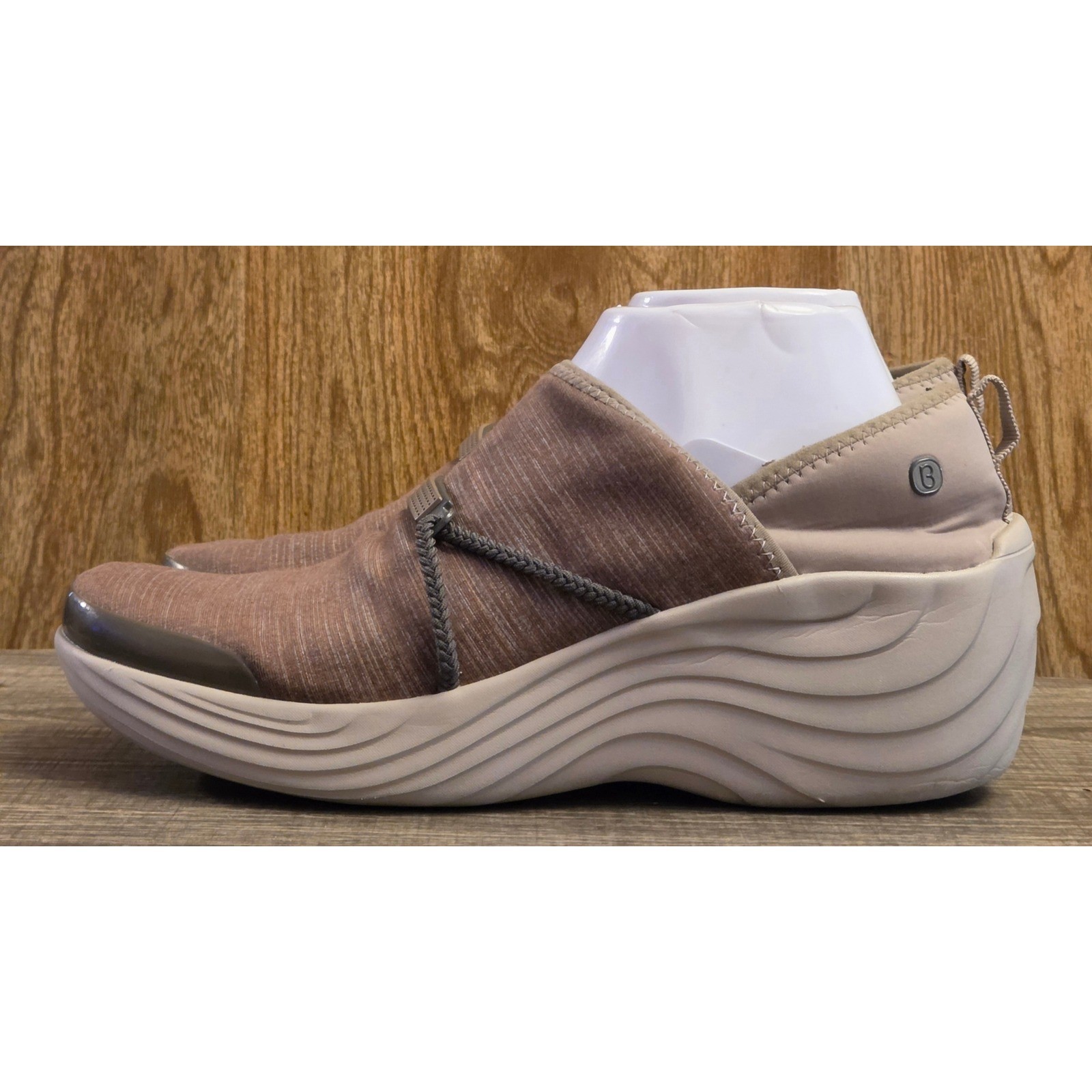 Bzees Zing Slip On Platform Loafer Shoes Womens Size 9 Wide Gray