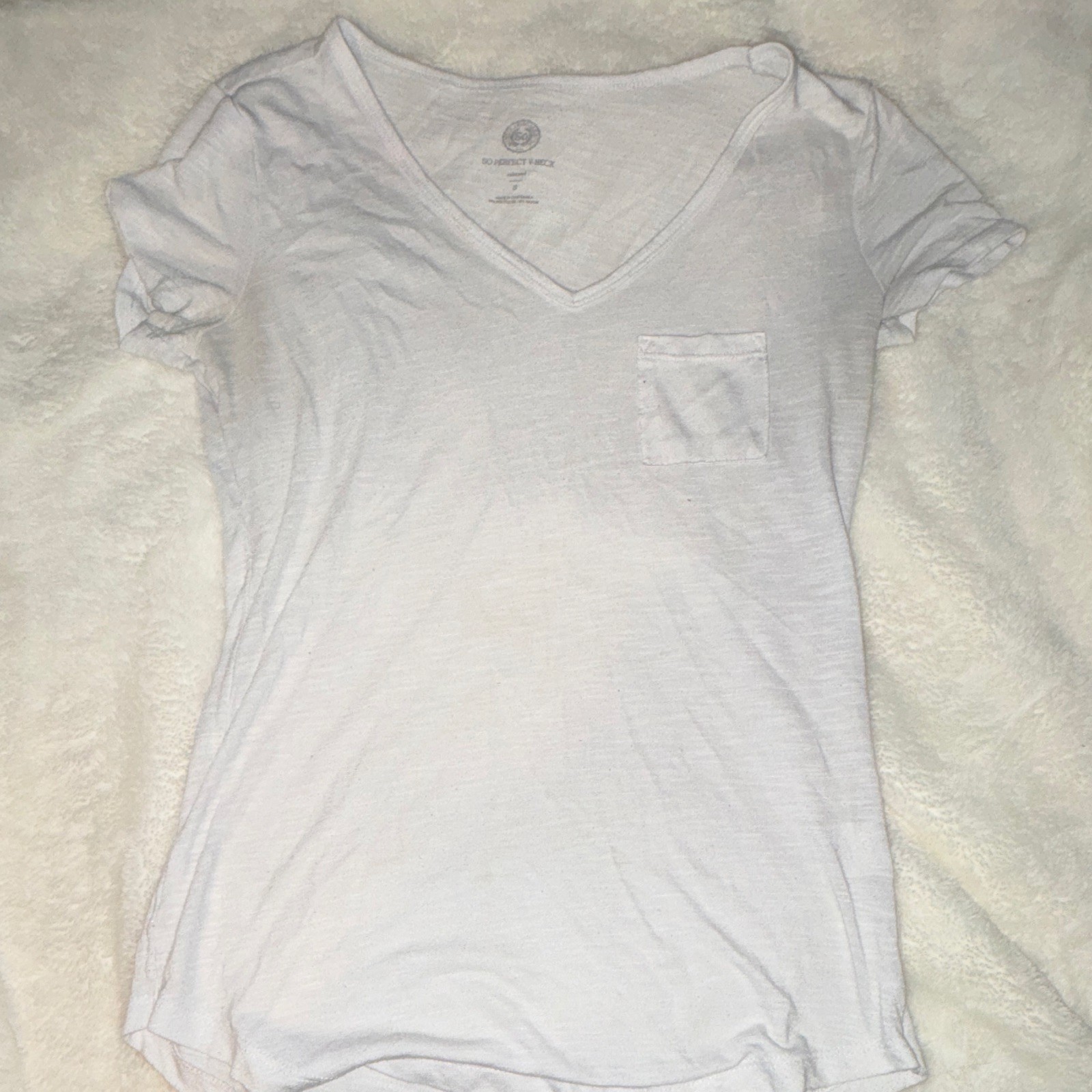 SO Perfect White V-Neck Pocket T-Shirt Short Sleeve Relaxed Fit Womens S