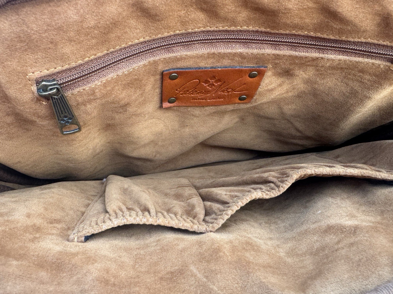 Patricia Nash Leather Crossbody Handbag Medium Brown Leather Adjustable Strap