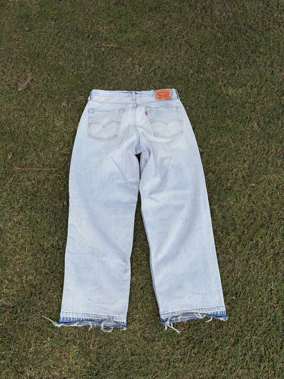 Levi’s Men’s Light Wash Blue Denim Jeans Baggy