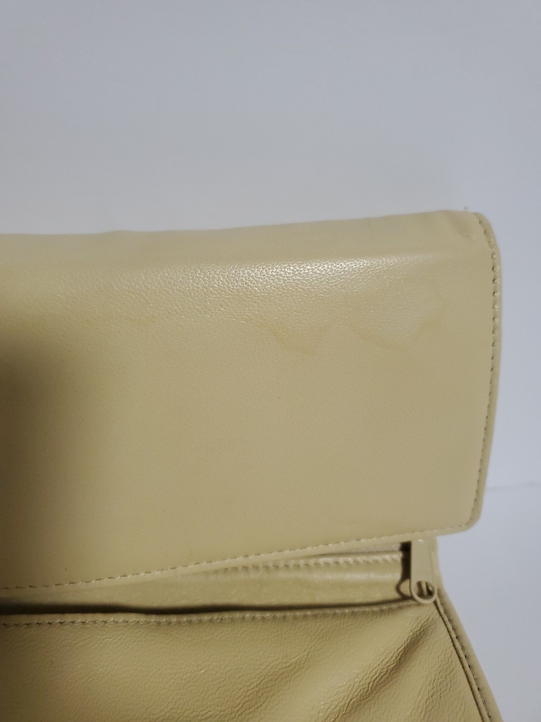 Penhaligon’s Nappa Leather Beige Leather Makeup Brush Holder Travel Pouch