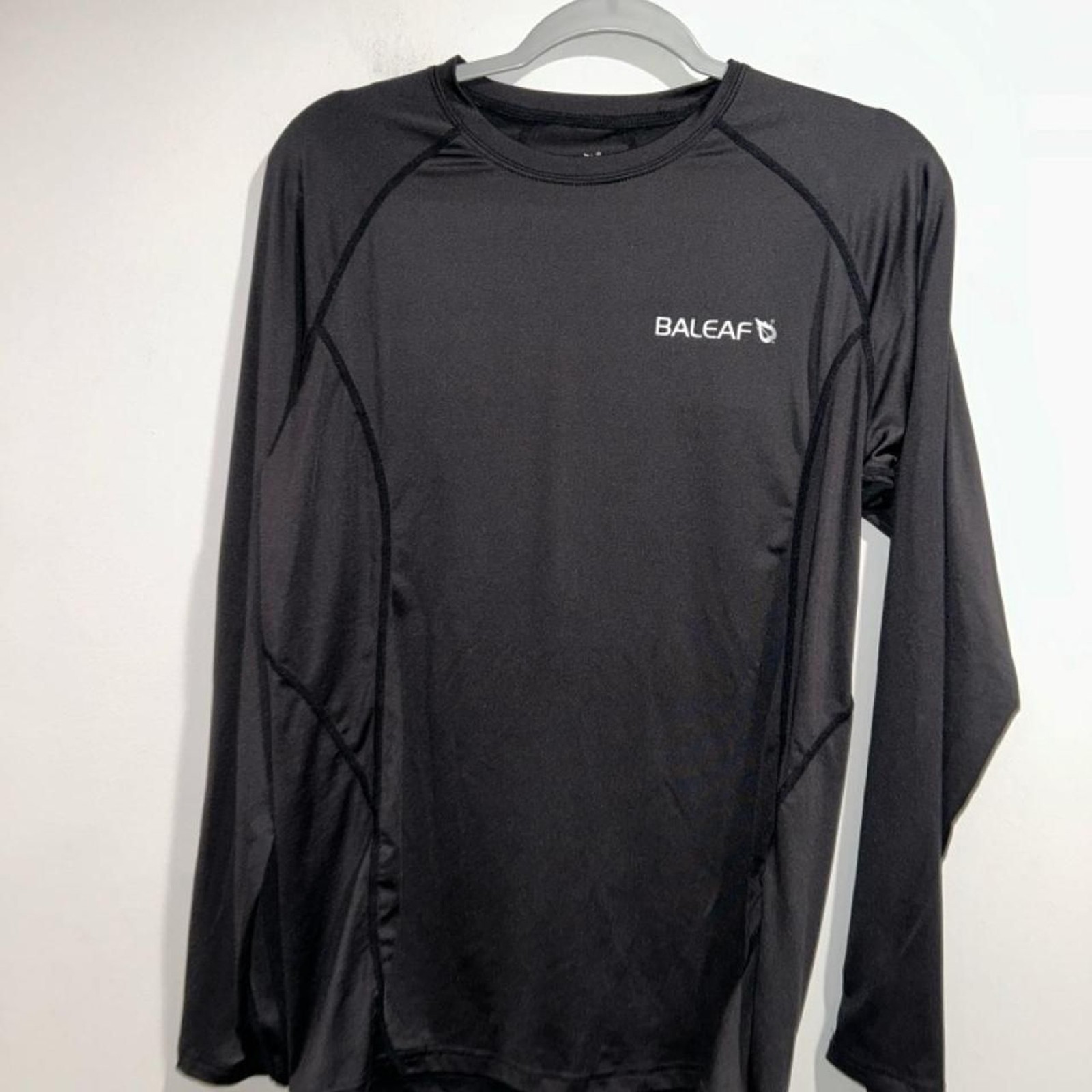 Unbranded Women’s Black and Grey Shirt