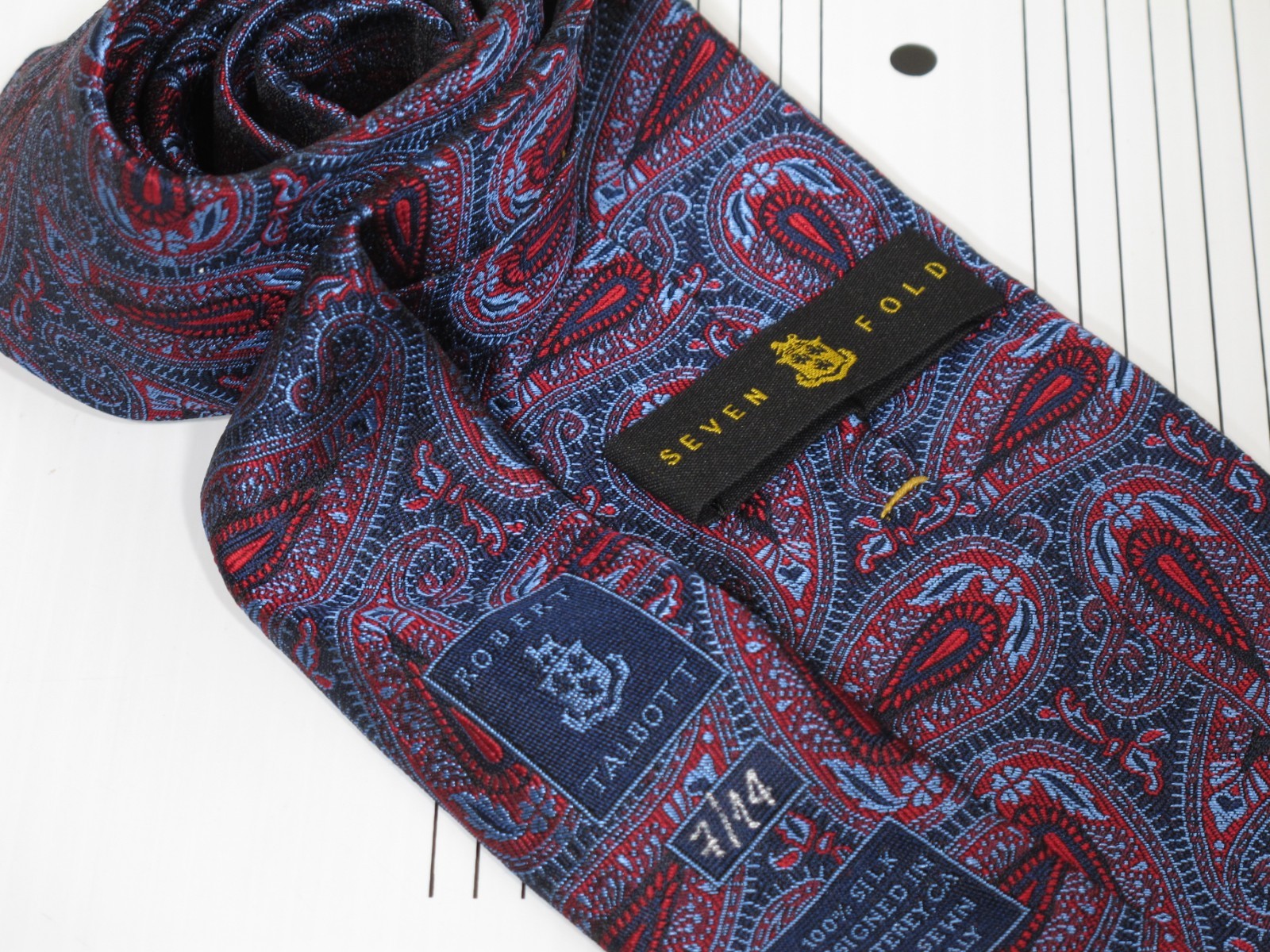 Robert Talbott Seven Fold Woven Silk Tie Paisley Navy Blue Burgundy 59 x 3 1/8