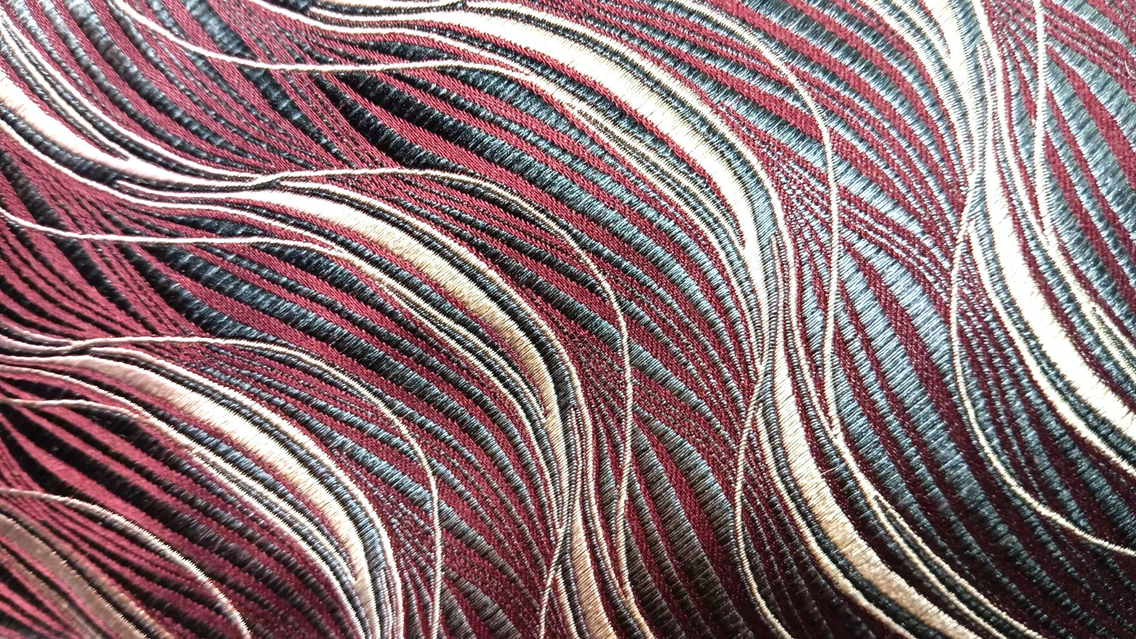 Fusion Handmade Vintage Necktie. 100 percent silk. 64 inches.