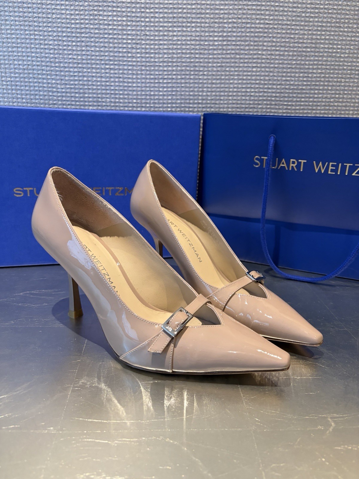 Stuart Weitzman Georgie Pumps 85 In Fawn Size 7 Worn Once With Box And Bag