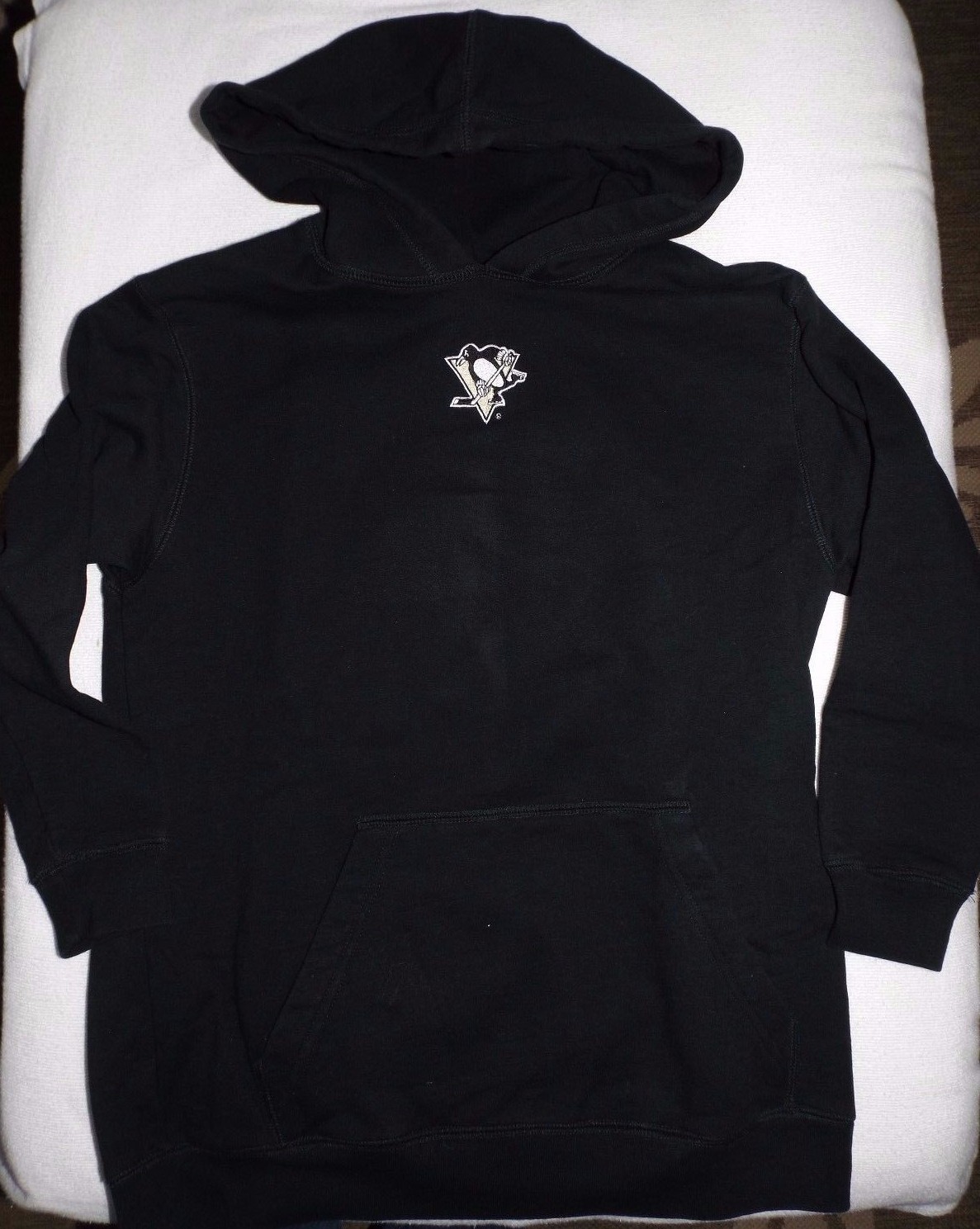 PITTSBURGH PENGUINS Antigua Youth Size M Hoodie Stitched emblem Regular Season