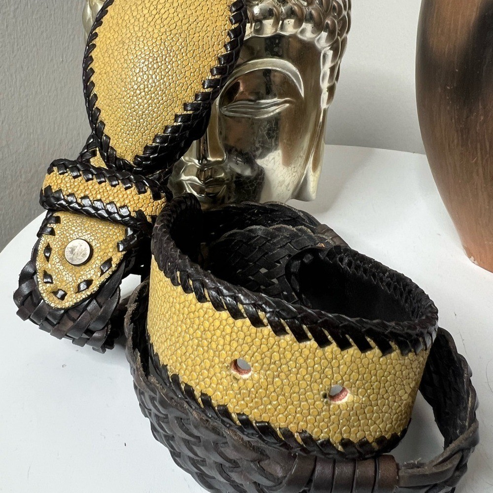The Divine Tribe NYC VINTAGE belt medium
