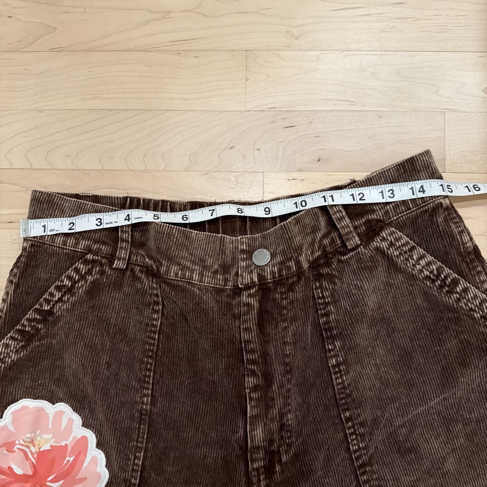 Davi & Dani Washed Corduroy Pants with Printed Patch Flowers in Brown Size M NWT