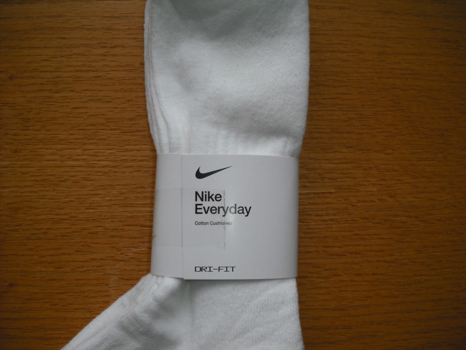 Mens NWT NIKE Quarter Ankle Socks 3prs Everyday DRI-FIT White SOFT Sz:L (8-12)