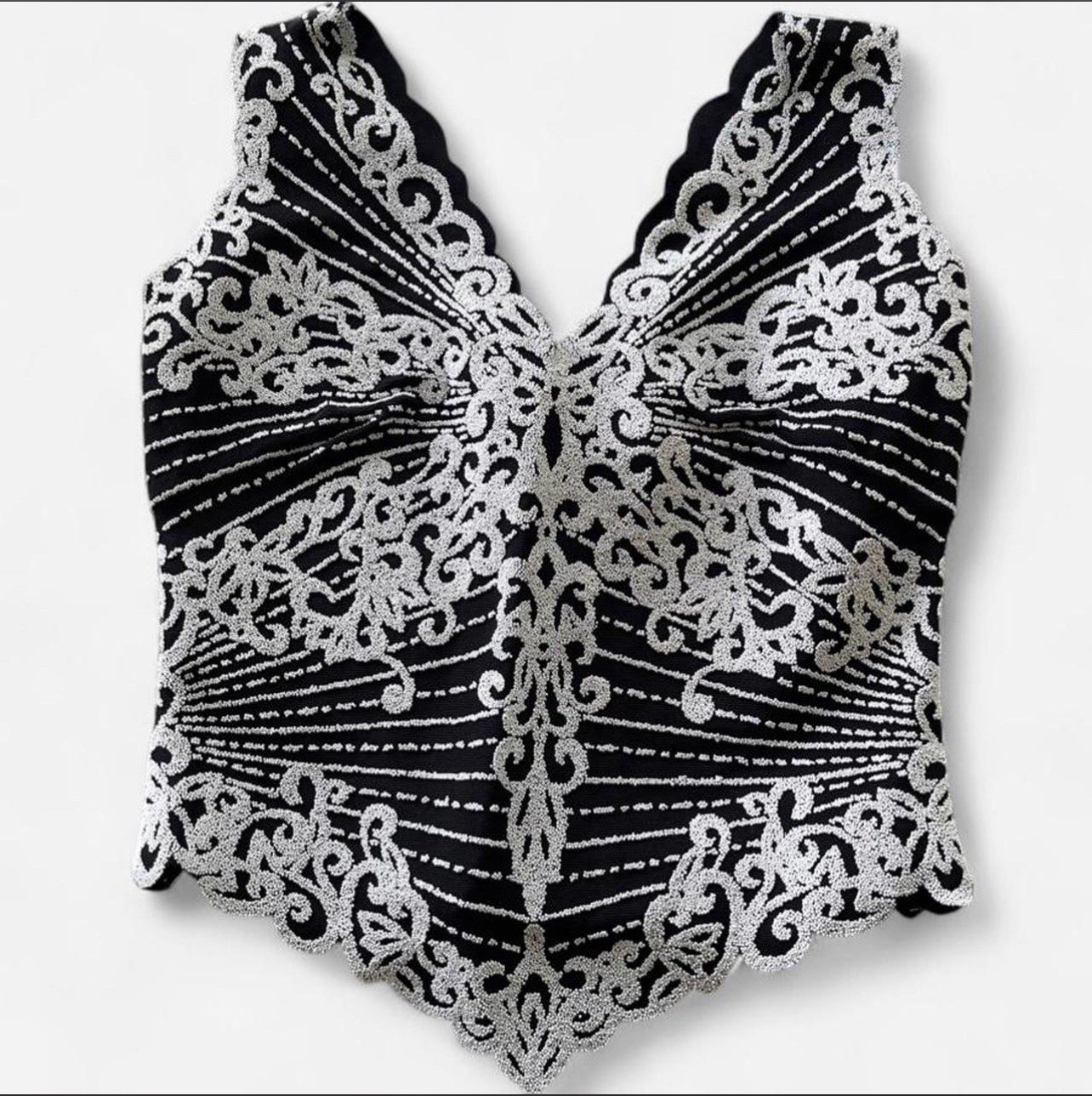 Vintage Tadashi Petite Crop Top Black & White beaded