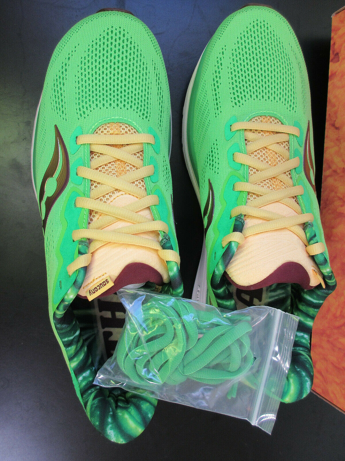 Saucony Men’s Ride 14 Green Bean Casserole Gold Logo S20650-17 Size 12 M NEW BOX