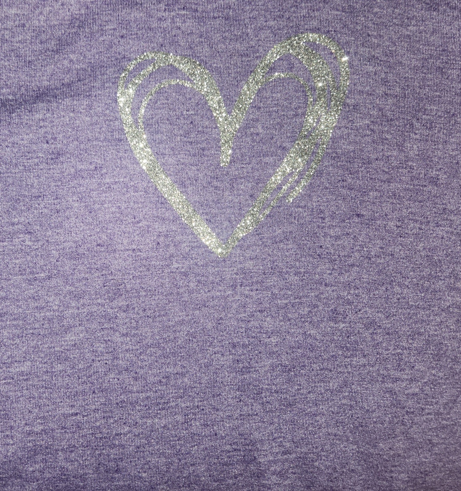 Gildan Softstyle Purple Size M Regular Crew Neck Short Sleeve Cotton Tee Heart