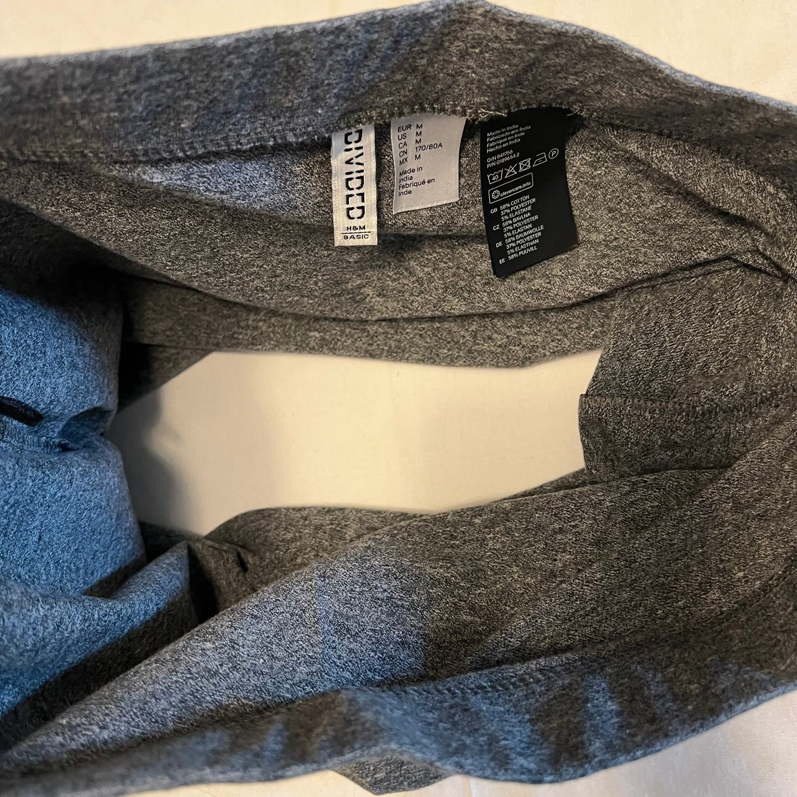 H&M Divided Basic Grey Mini Skirt M (2509)