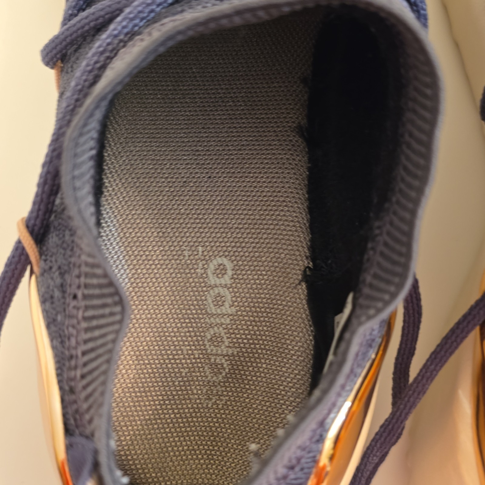 adidas Ultimamotion Grey Pale Nude Athletic Sneakers F37037 Lightweight
