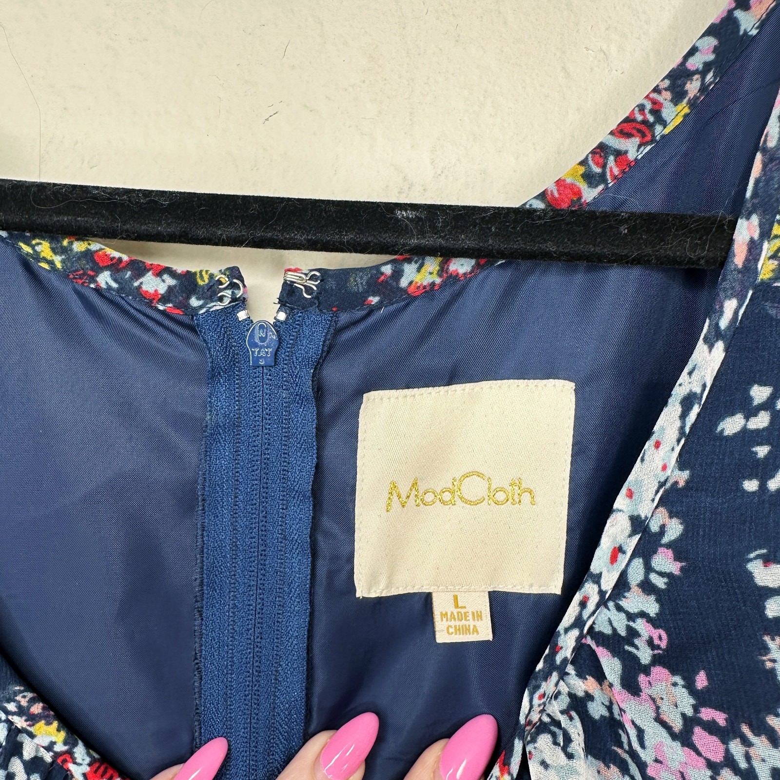 ModCloth Fiore Your Entertainment Flora Navy Blue Floral Cold Shoulder Dress Lg