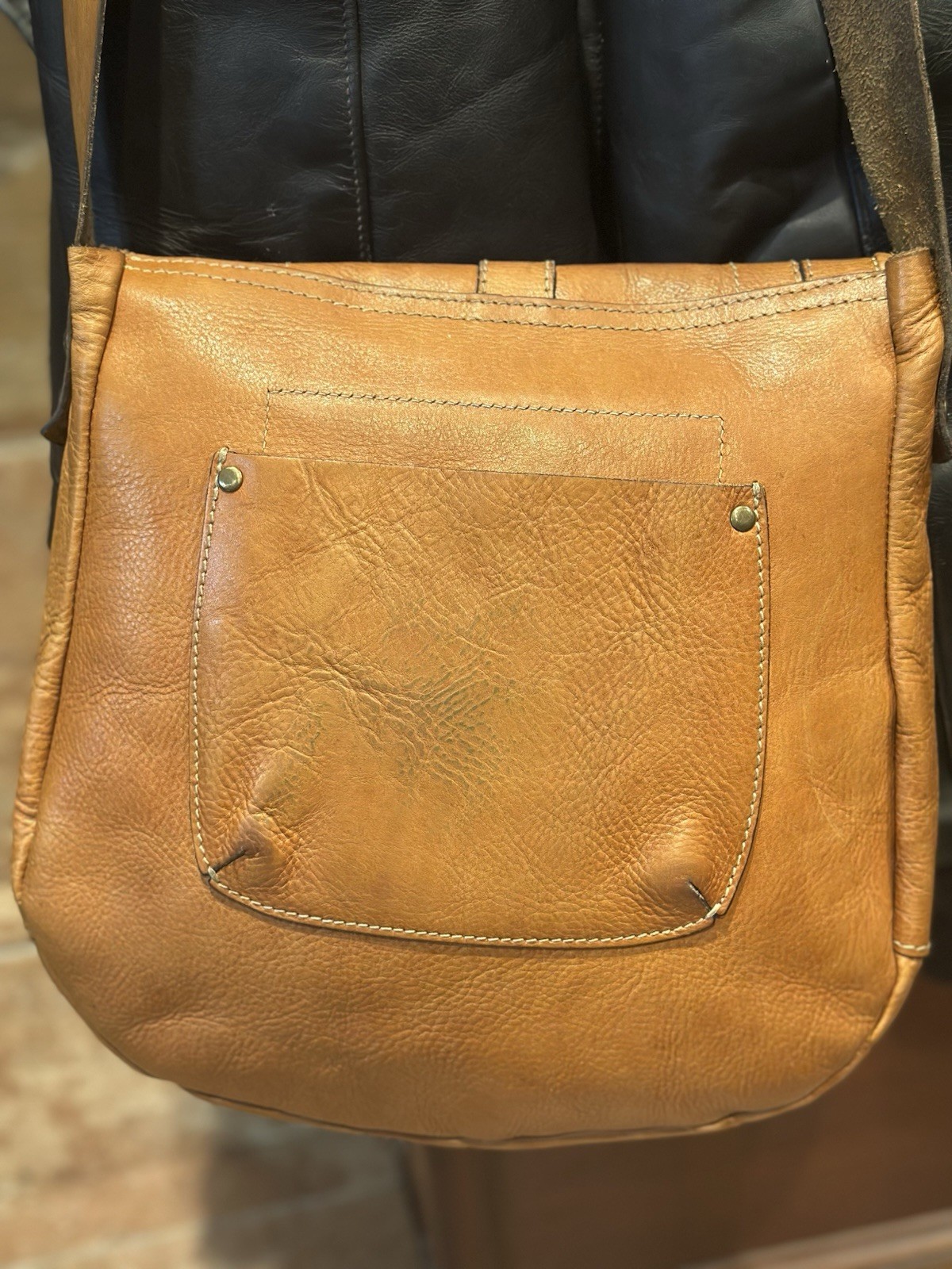 Patricia Nash Italian Leather Saddle Crossbody Bag Beautiful condition