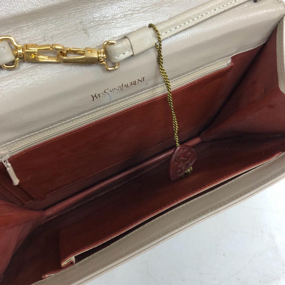 Yves Saint Laurent Shoulder Bag Beige W10.2in / D1.3in / H7.9in Authentic
