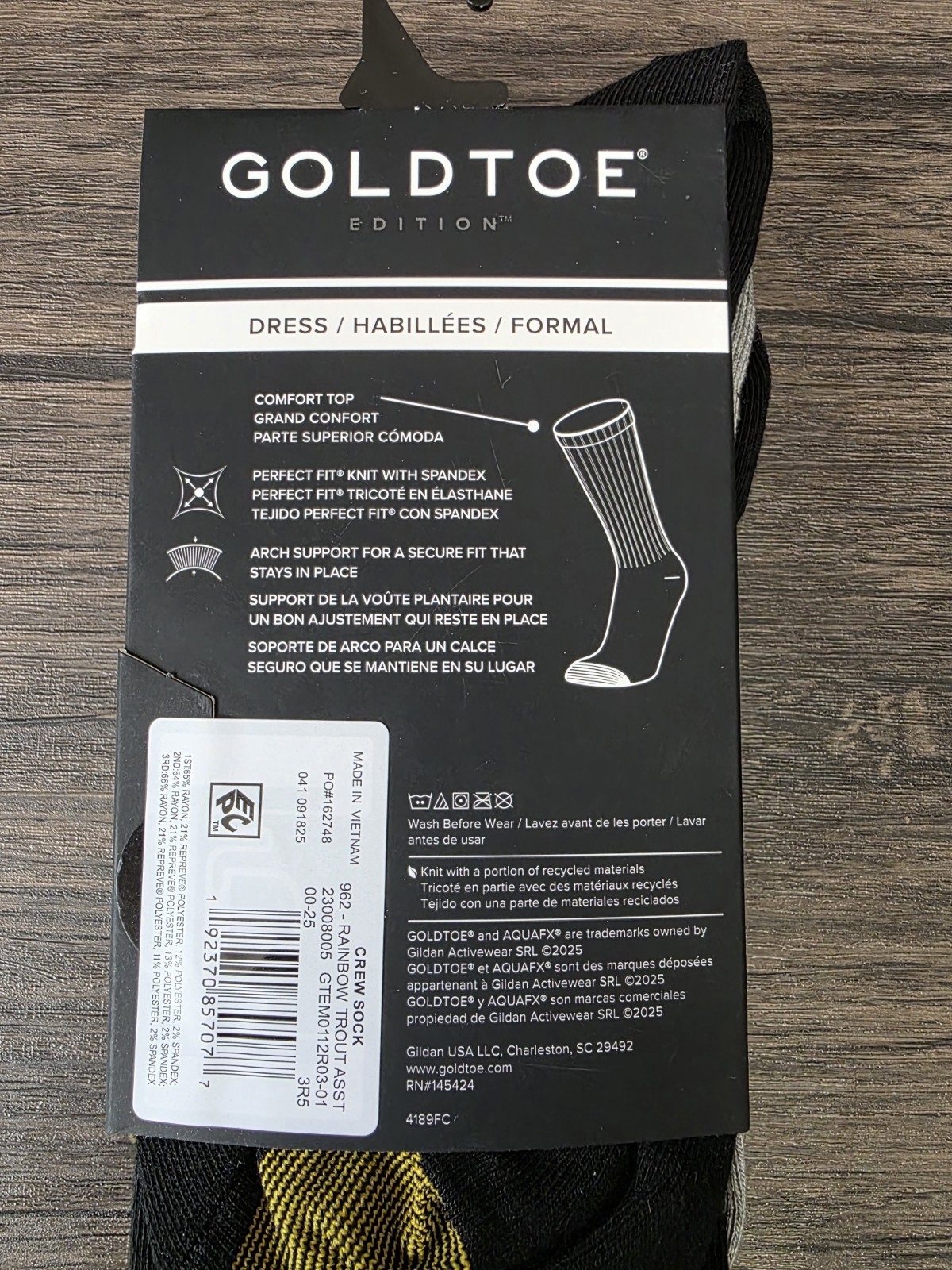 GOLD TOE Crew Socks 3 Pairs Rainbow Trout/Gray/Black Size 6-12.5