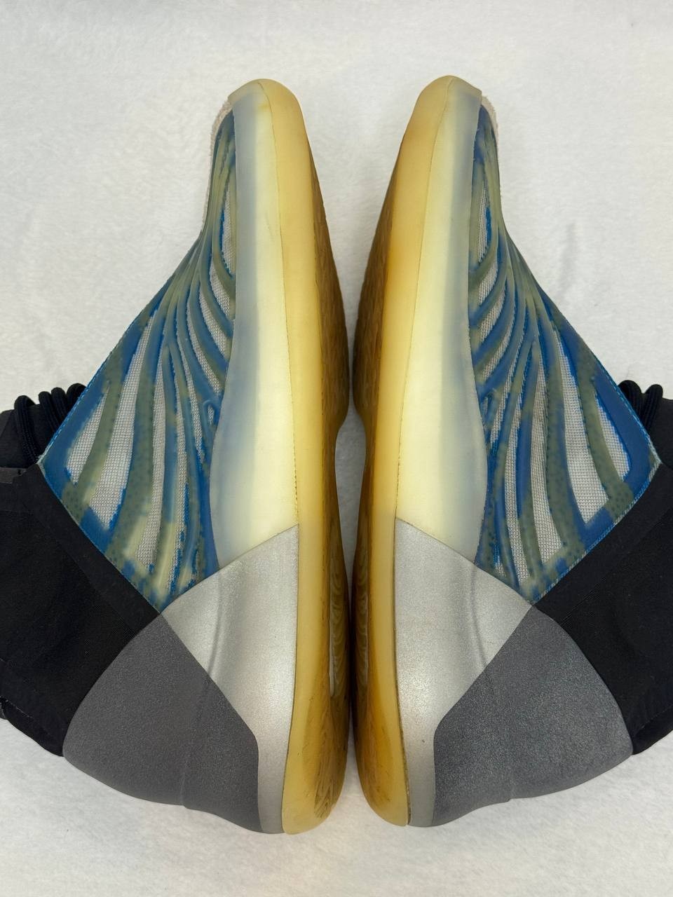 Size 10 – adidas Yeezy Quantum Frozen Blue Black Grey Suede Leather (GZ8872)