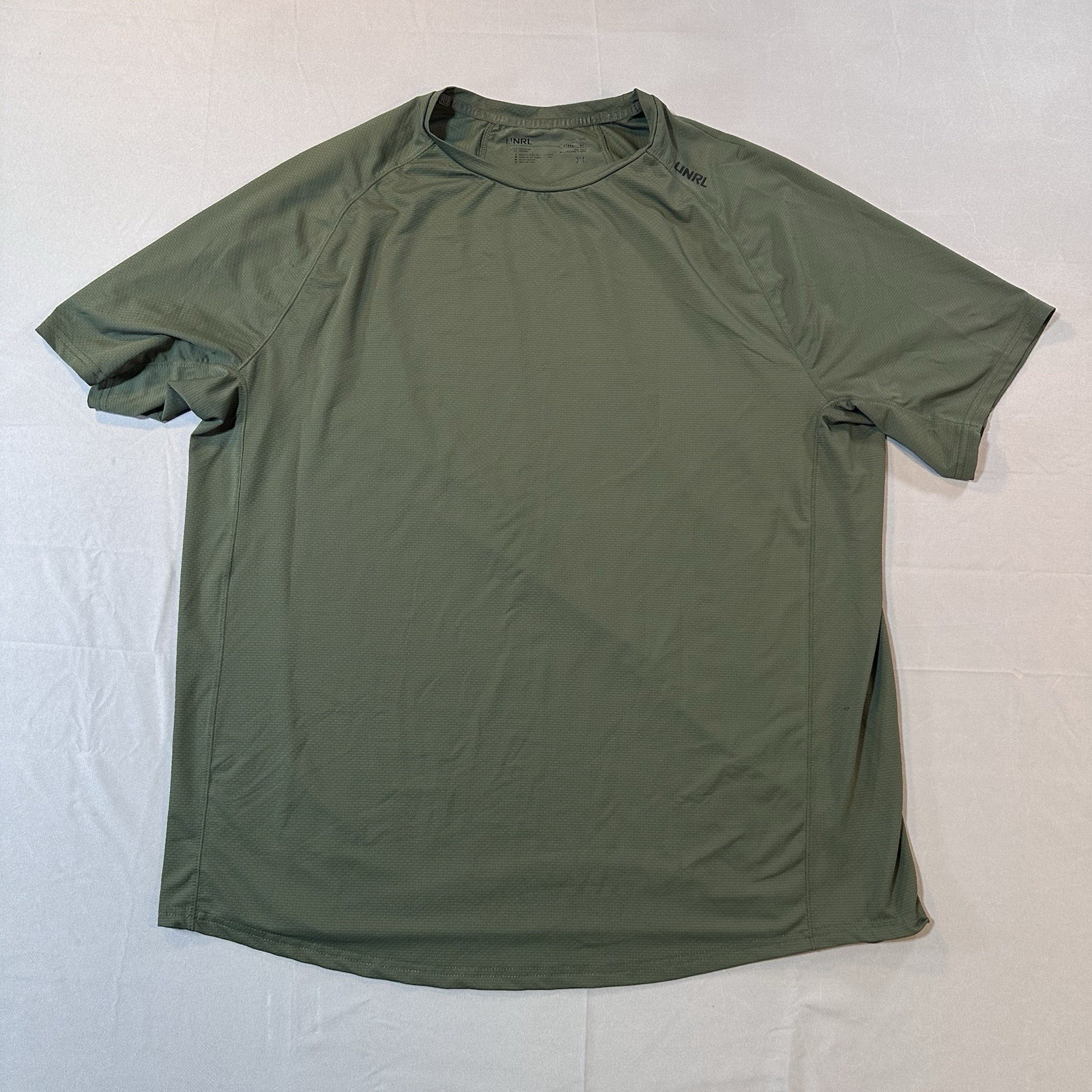 Mens Green UNRL Streamline Technical Training Shirt size XL, Performance, Gym