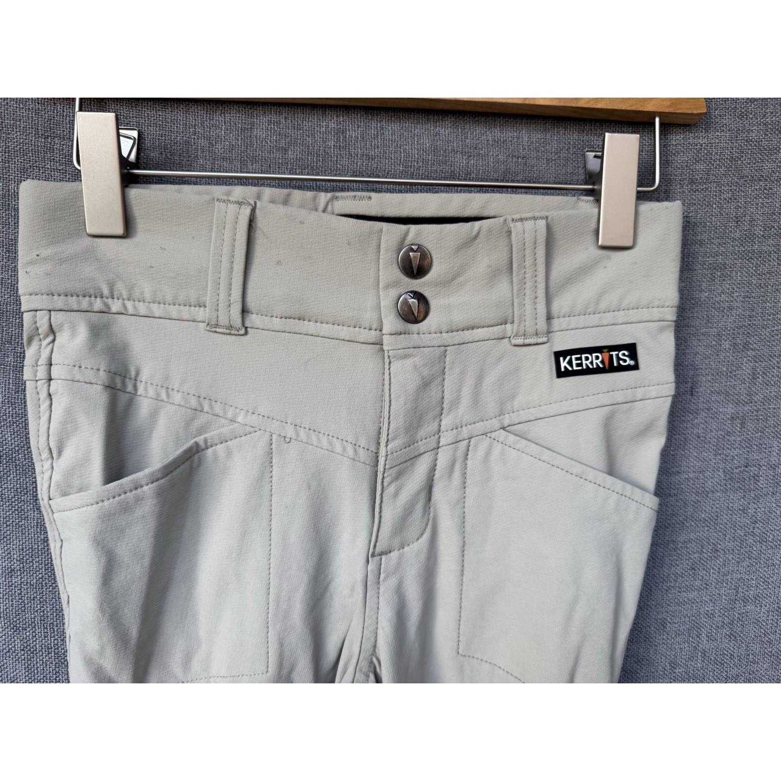 Kerrits – Stone beige nylon riding pants faux leather patches Girls M