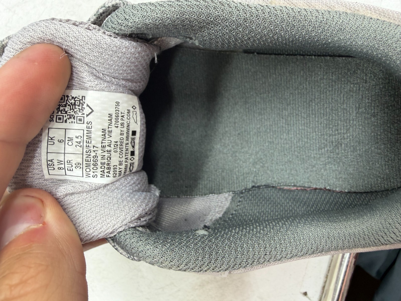 Saucony Excursion TR15 Wide Running Shoes Women’s Gray Mesh Sneakers – 8 WIDE