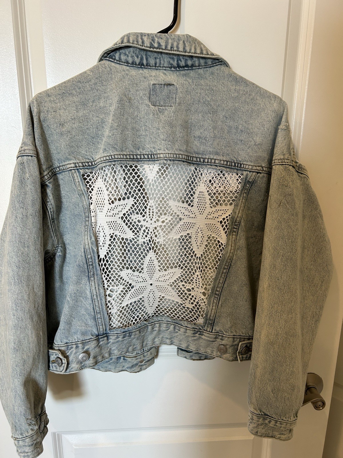 Upcycled Jean Jacket Stone Washed Blue With White crochet Inset Wild Fable Sz L