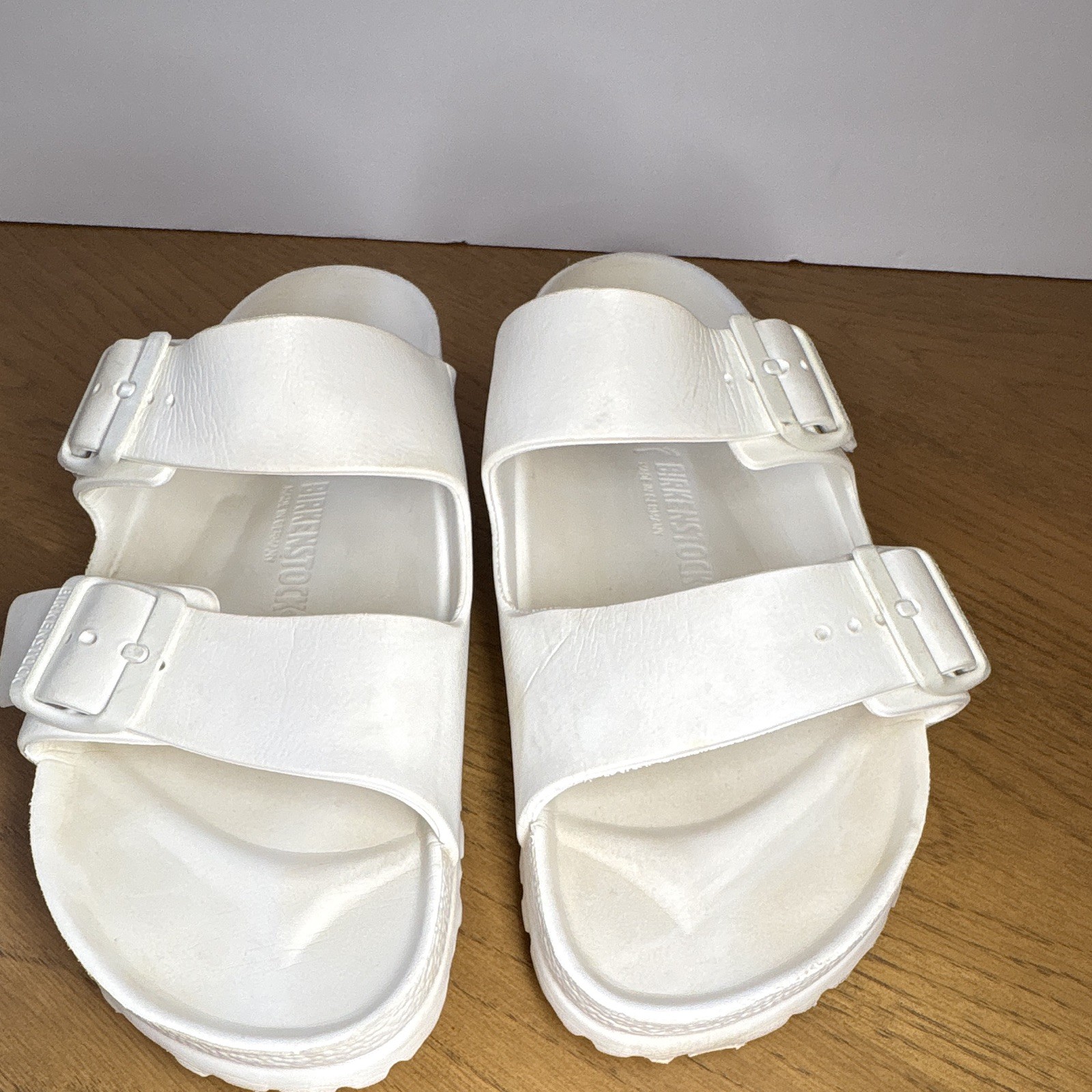 Birkenstock Arizona White Two Strap Buckle Slide US W9 M7 EU 40