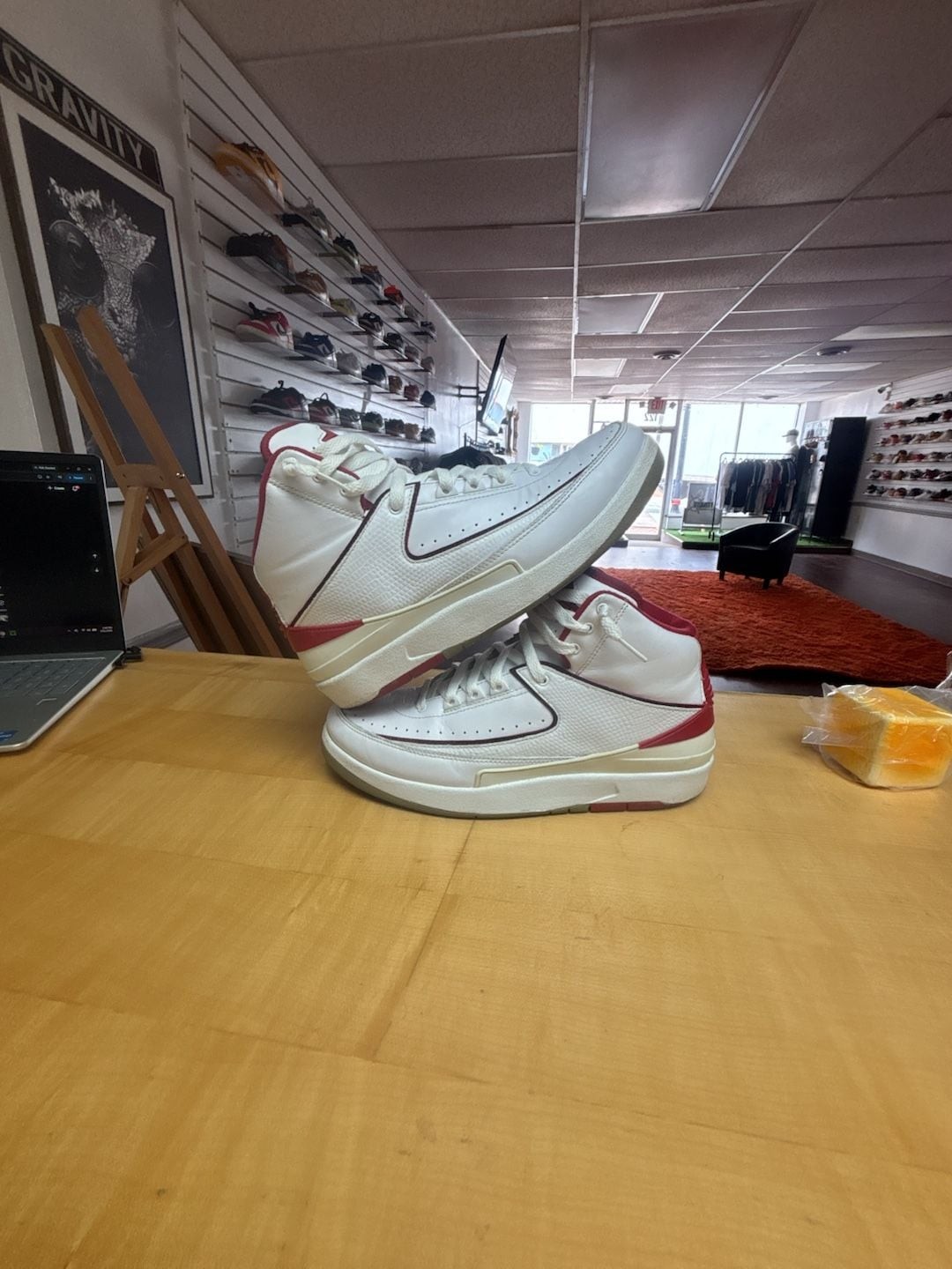 Air Jordan 2 Retro White Varsity Red Chicago 2014