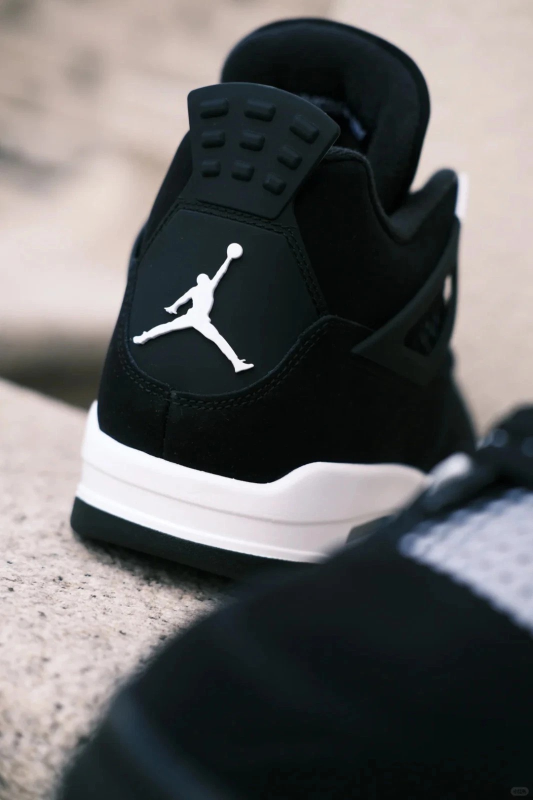 Men’s 🚀 FQ8138-001 Air Jordan 4 Retro White Black Shoes US Size