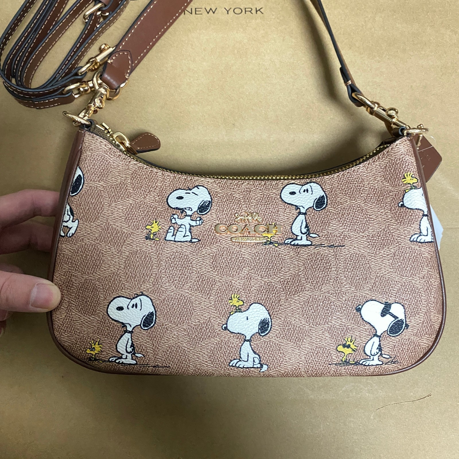 COACH x PEANUTS CBJ88 Teri Shoulder Bag Tan Brown Snoopy Print Signature Canvas