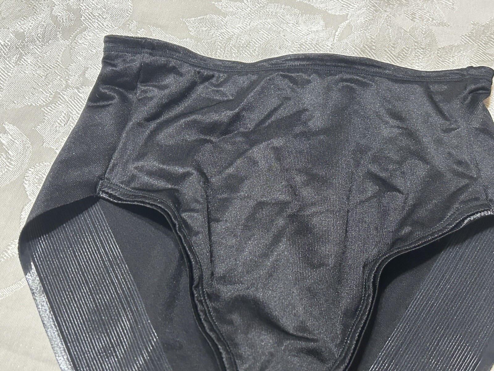TC FINE INTIMATES Waistline Black Medium Control Brief Womens M #317