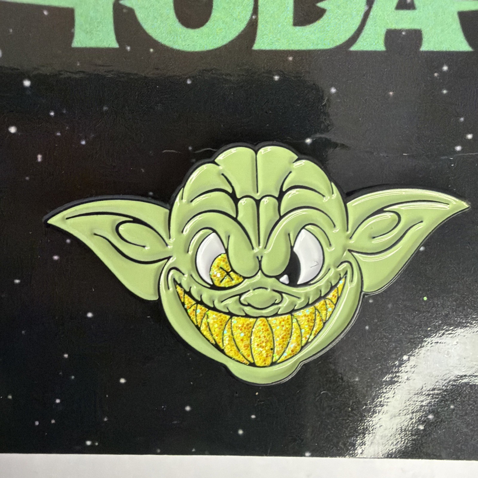 Pinzcity Yoda Star Wars Scare Bear Face Pin