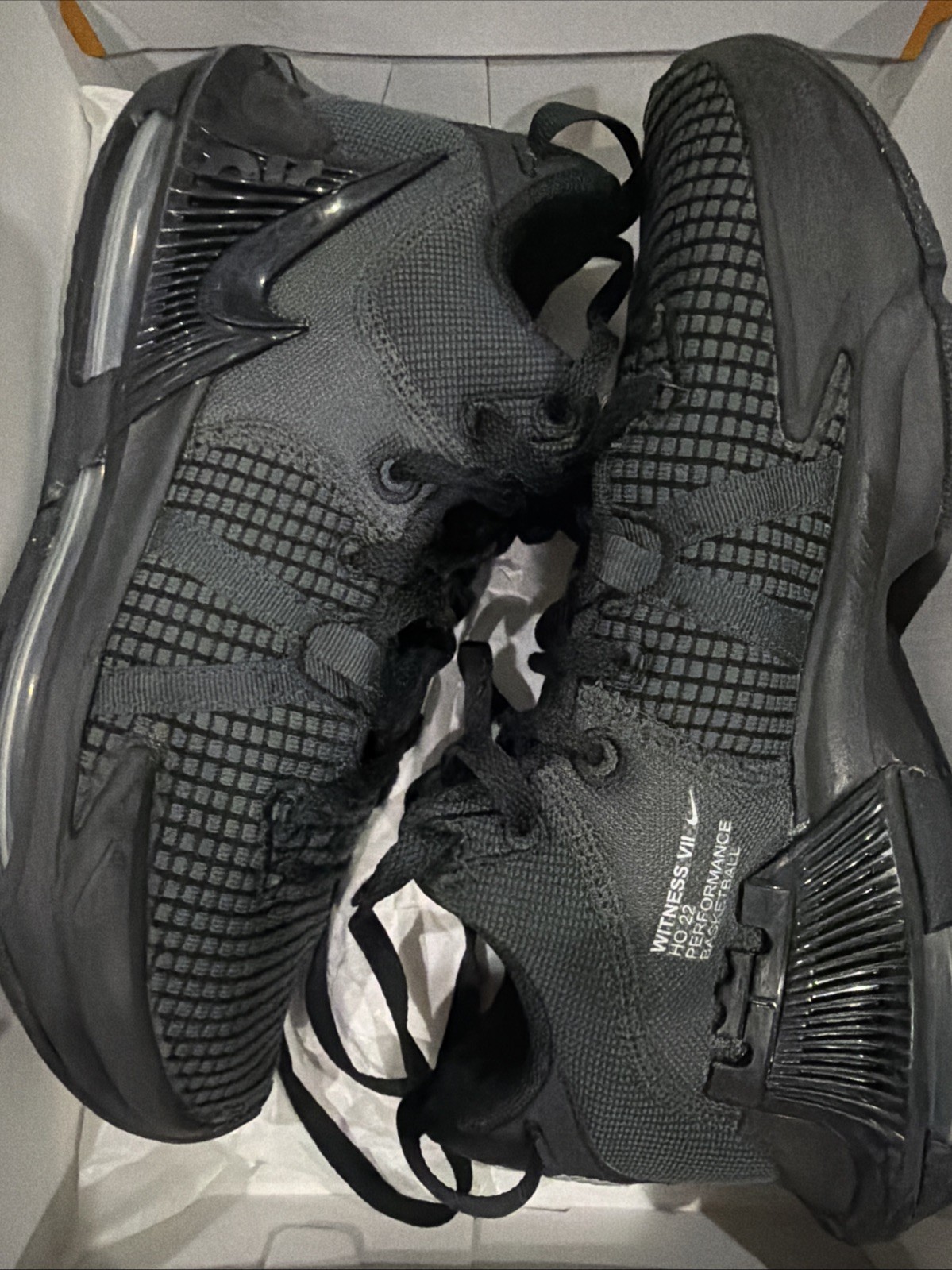 LeBron Witness 7 Nike Basketball Shoes Black Anthracite Size 8.5 Men/10 Women
