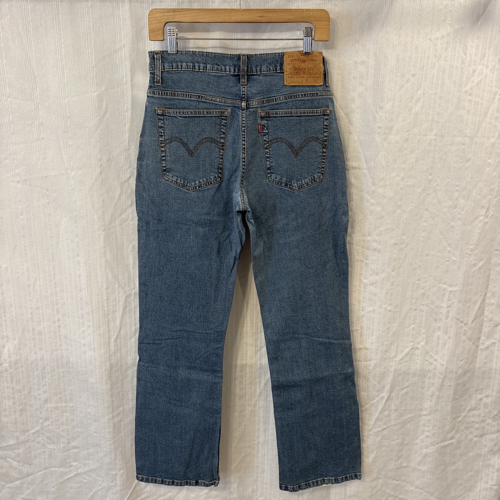 2002 Levi’s Stretch Jeans Women’s 10M Blue Medium Wash (30Wx29L)