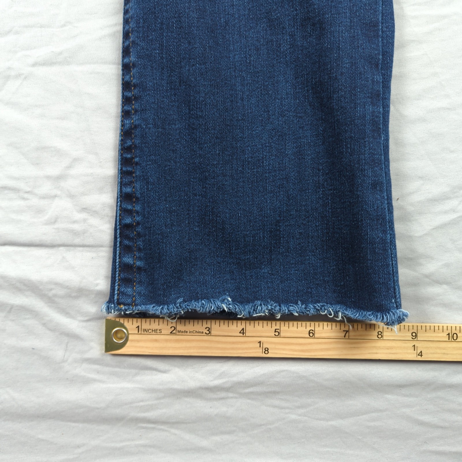 Wrangler Jeans Womens 11 32 Blue Boot Cut Stretch Willow Ultimate Riding Western