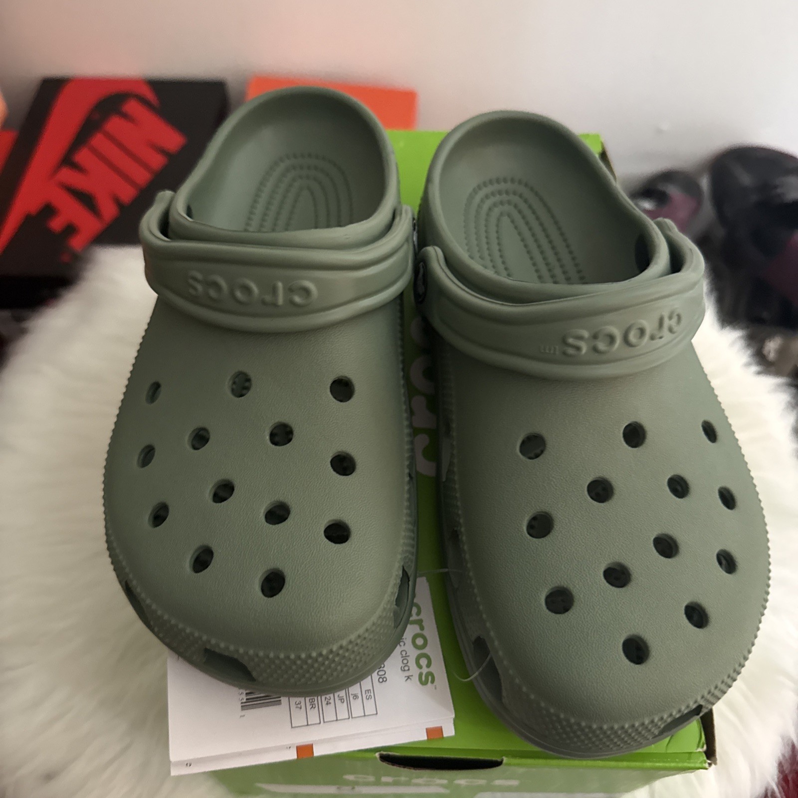 Crocs Classic Clog Baya Army Green Size 8 Women’s or 6 Men’s J6 NWT