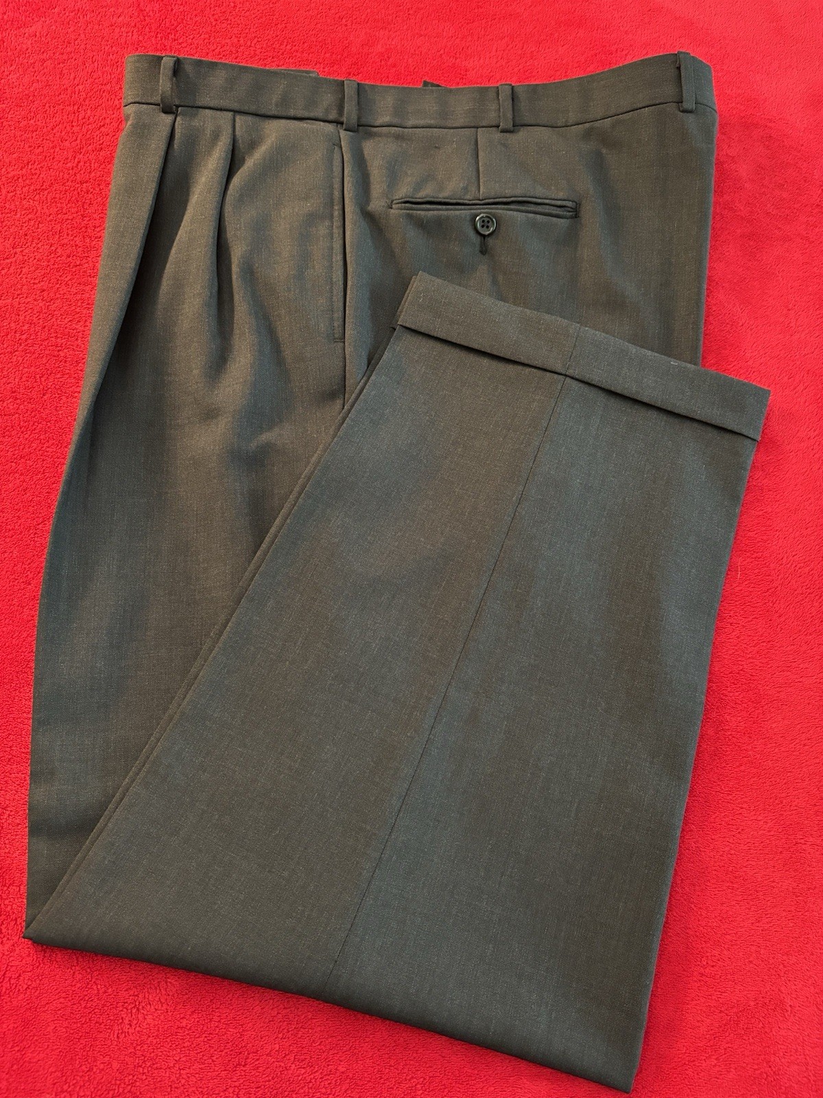 Southwick 48R 3-ROLL-2 100% Wool 2-piece Suit SOLID GRAY 40×29.5 Made in USA EUC