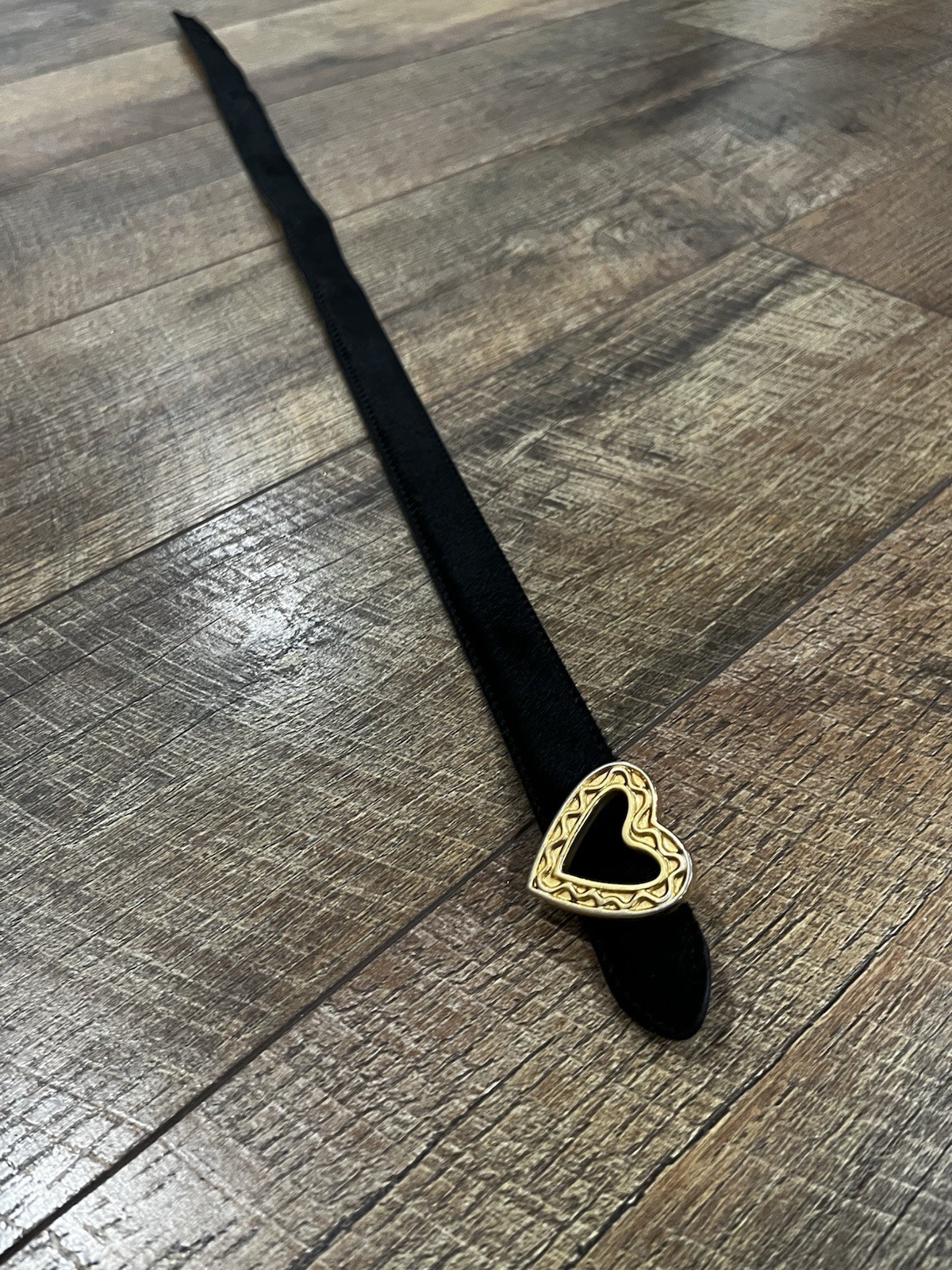 Vintage 90s Moschino Redwall Heart Buckle Black Furry Leather Belt Italy 28-32