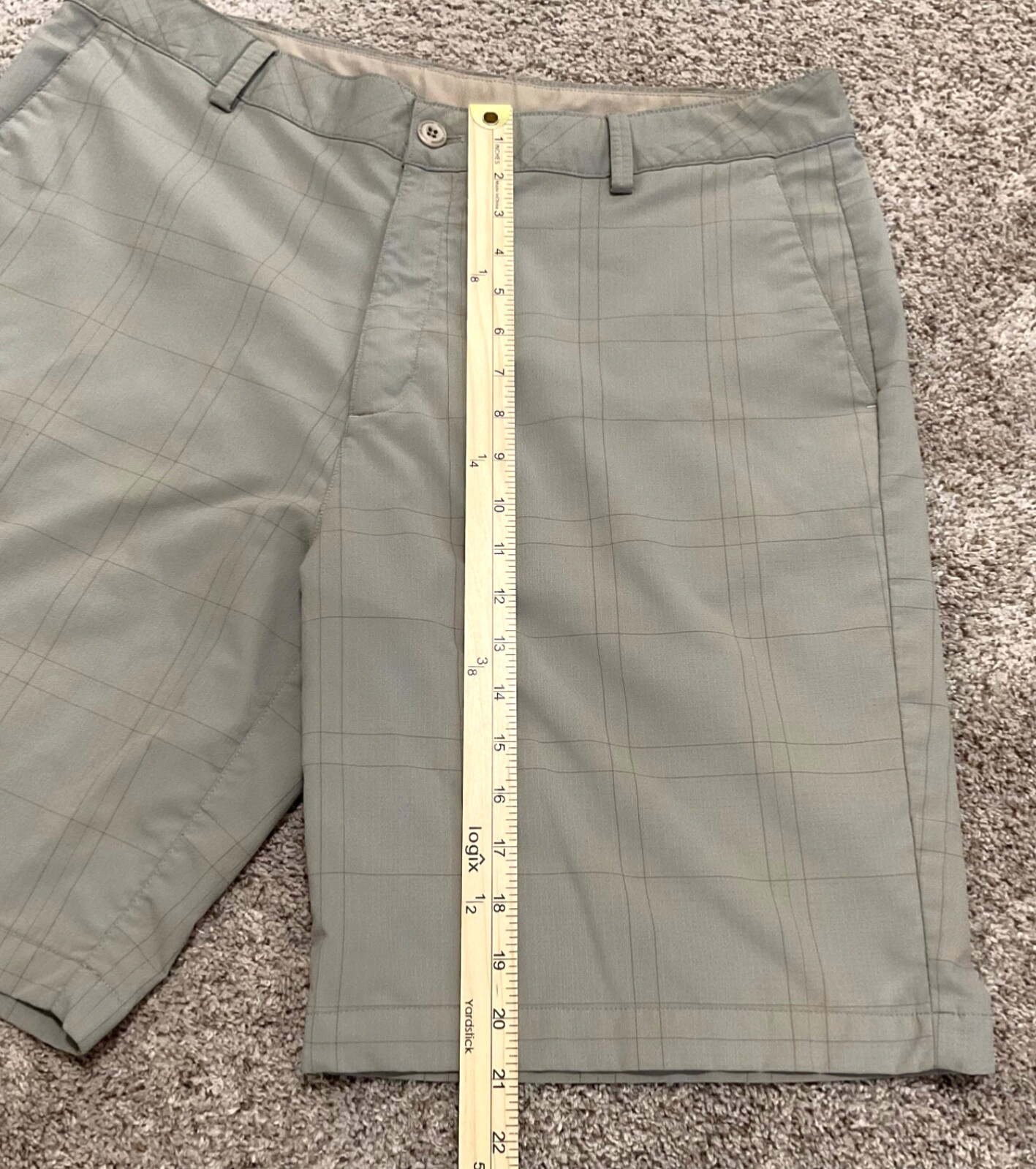 UNDER ARMOUR Performance Golf Shorts Mens 38 Length 21″ Inseam 10″ Tan