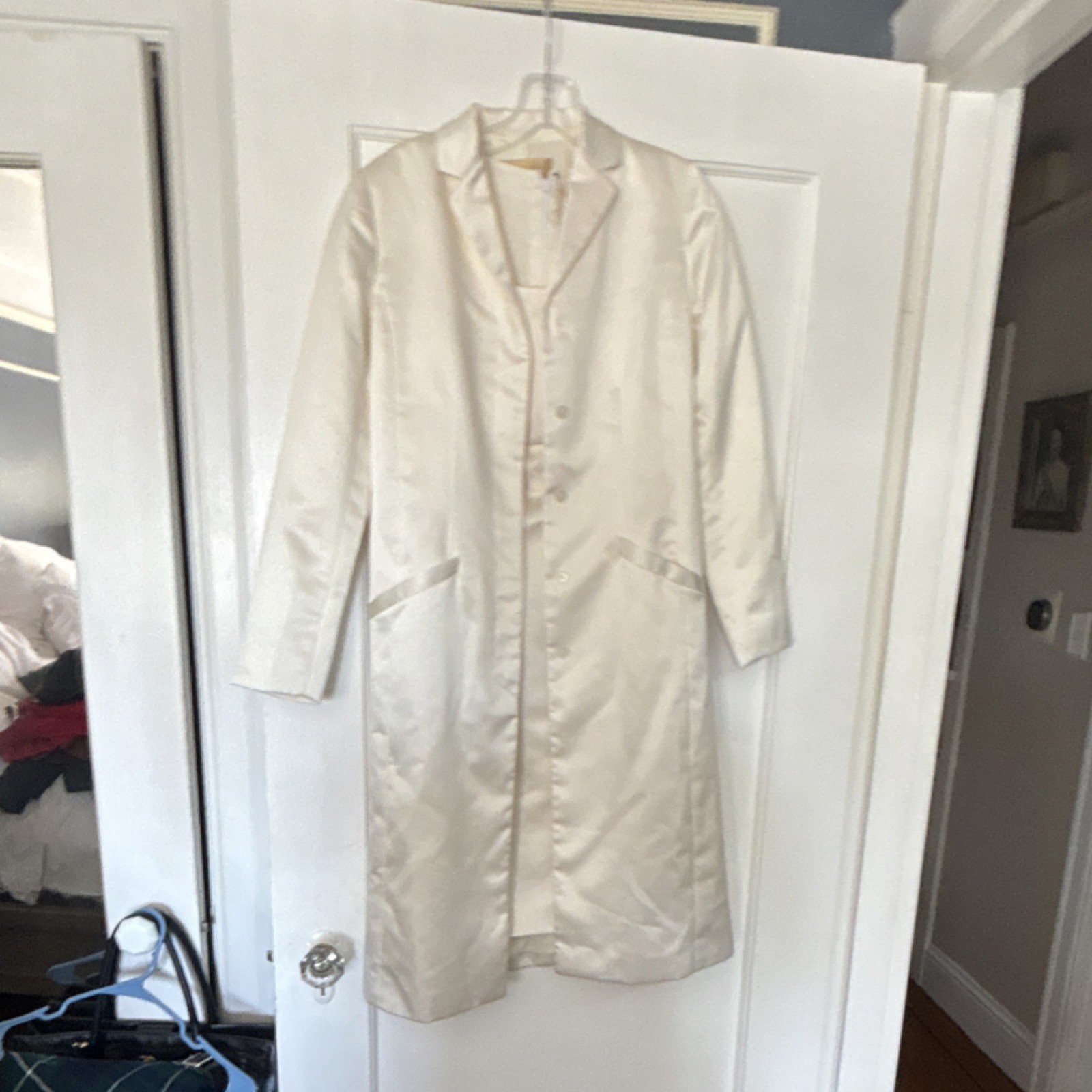 Nicole Miller Women’s Ivory Silk Long Coat Button Front Pockets Lined Size 0