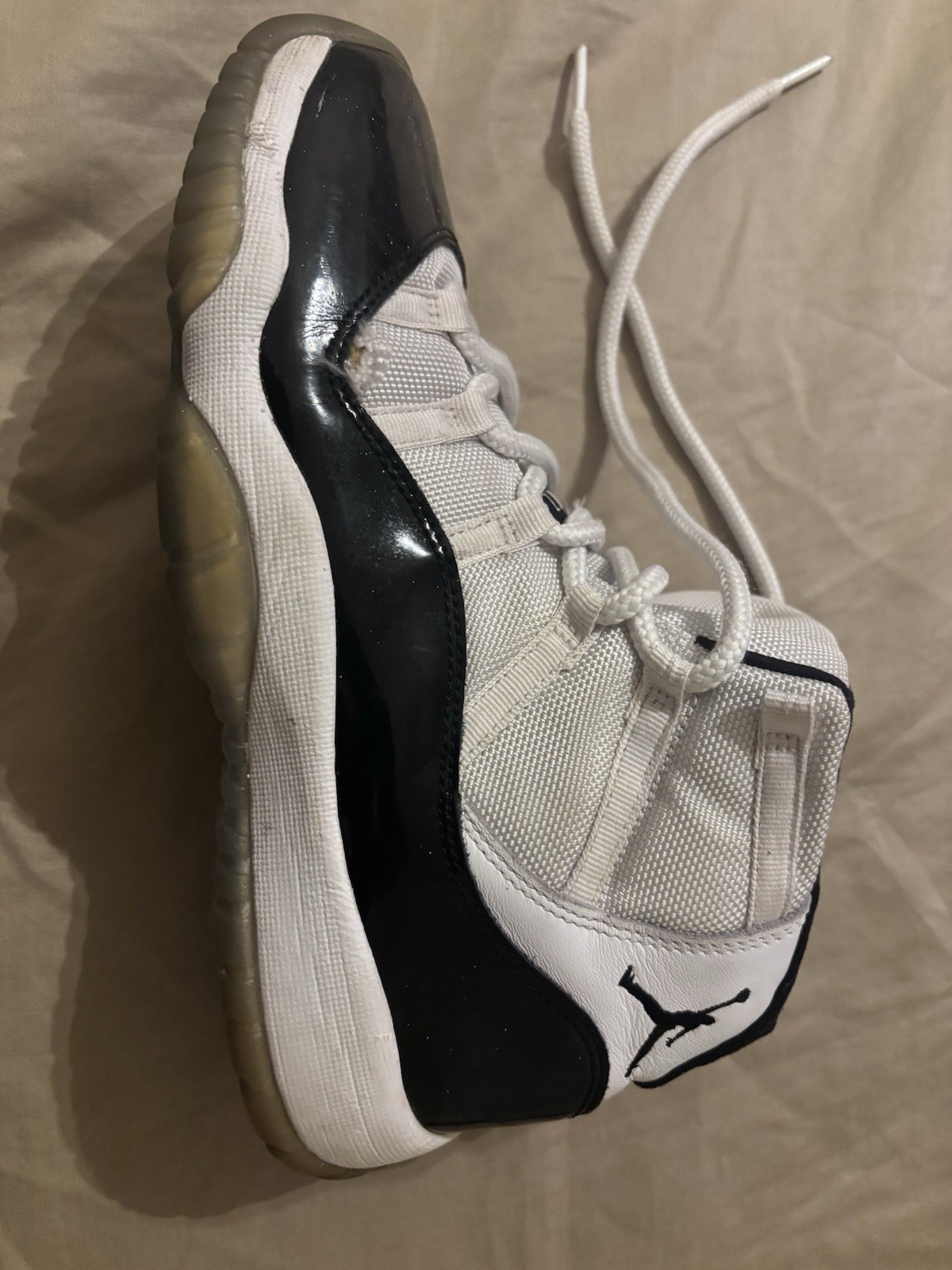 SIZE 7 Jordan 11 Retro “Concord”2018
